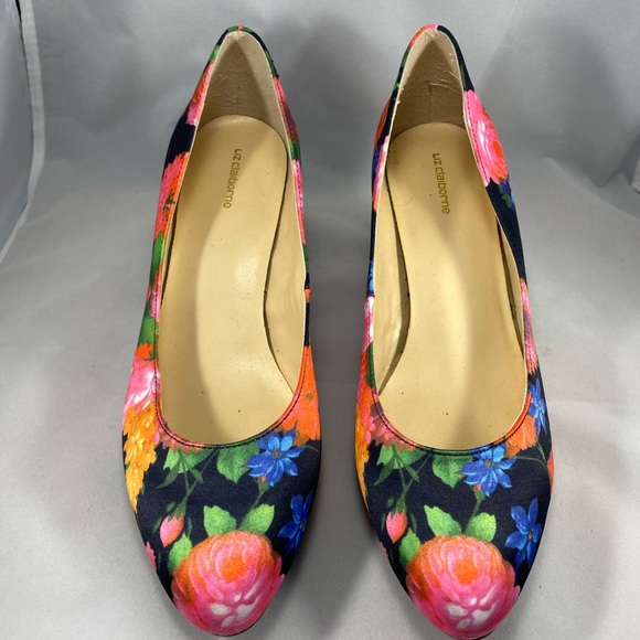 Liz Claiborne Floral Pumps - Picture 2 of 4